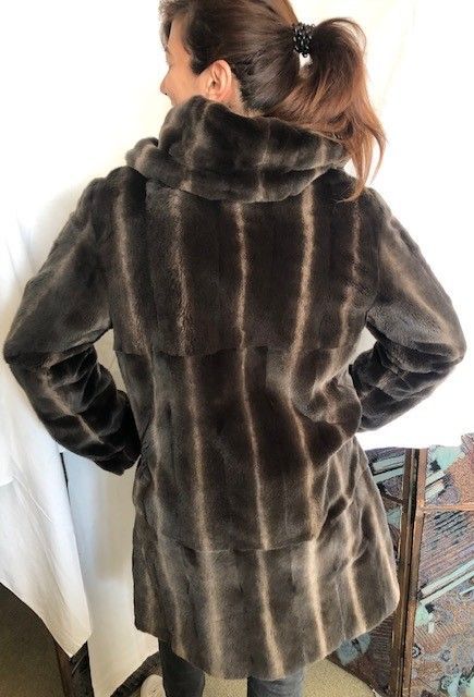Magnifique manteau viselle pleine peau Yves Salomon.